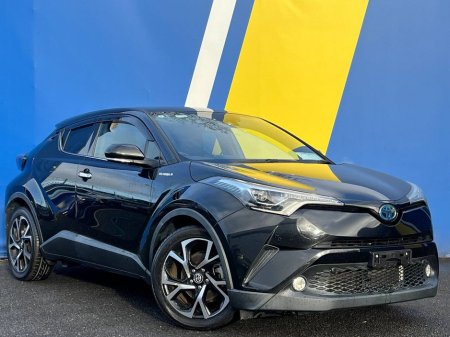 2018 Toyota C-HR 1.8 HYBRID // SERVICE HISTORY // HALF LEATHER INTERIOR // DIAMOND CUT ALLOYS €19,950