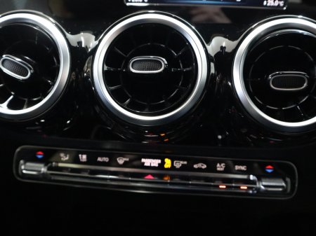 2019 Mercedes-Benz B Class *31* 200 D AUTO 5DR €21,900 thumbnail