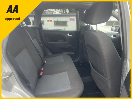 2008 Ford Fiesta - thumbnail 5