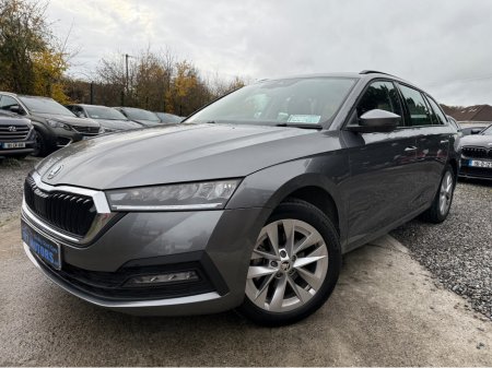 2024 Skoda Octavia - view 3