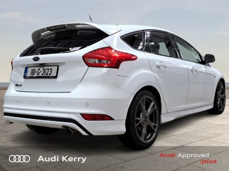 2018 Ford Focus - thumbnail 7