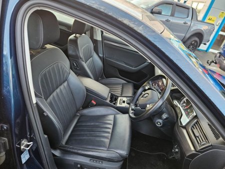 2021 Skoda Superb STYLE 2.0tdi 150HP DSG 5DR Auto €21,990 thumbnail