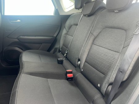 2021 Renault Captur TCe 100 Play €16,950 thumbnail