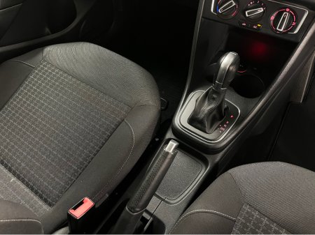 2014 Volkswagen Polo - thumbnail 37