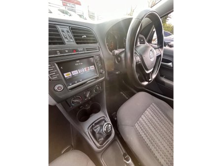 2017 Volkswagen Polo - thumbnail 16