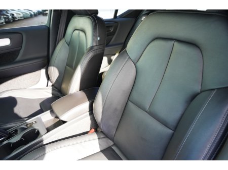 2021 Volvo XC40 - thumbnail 19