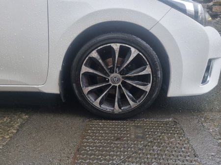 2016 Toyota Corolla D-4D 90 (1.4) Luna €8,799 thumbnail