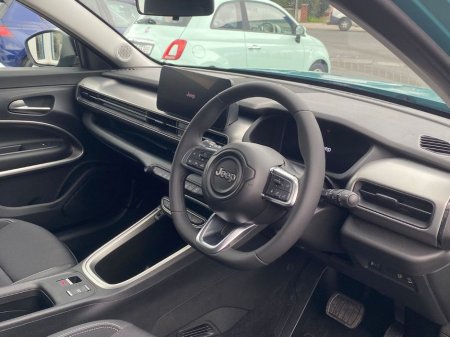 2025 Jeep Avenger - thumbnail 11