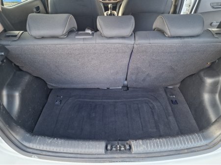 2016 Hyundai i10 S AIR **GREAT STARTER CAR** €7,450 thumbnail