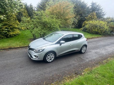 2017 Renault Clio - view 4