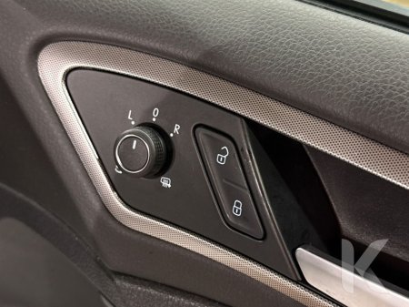 2018 Volkswagen Golf - thumbnail 16