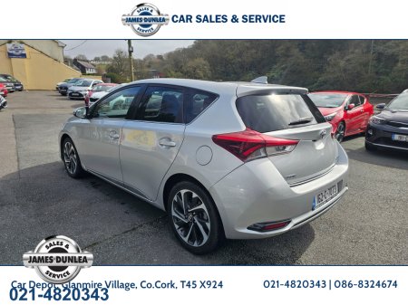 2016 Toyota Auris - thumbnail 5