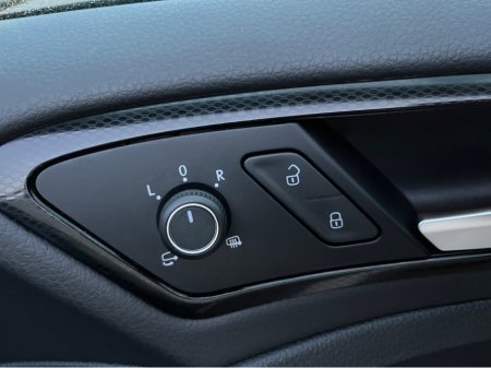 2014 Volkswagen Golf 1.4 AUTOMATIC PETROL FOUR-DOOR €11,950 thumbnail