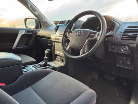 2019 Toyota Landcruiser - thumbnail 8