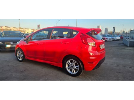 2015 Ford Fiesta - thumbnail 16