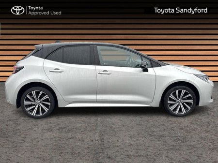 2023 Toyota Corolla - photo 3