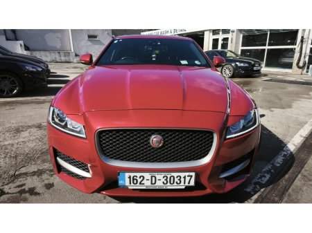 2016 Jaguar XF - thumbnail 2