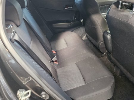 2018 Toyota C-HR - thumbnail 6