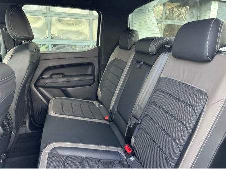 2024 Volkswagen Amarok AVENTURA V6 TDI 4M DC 4MOTION €61,900 thumbnail