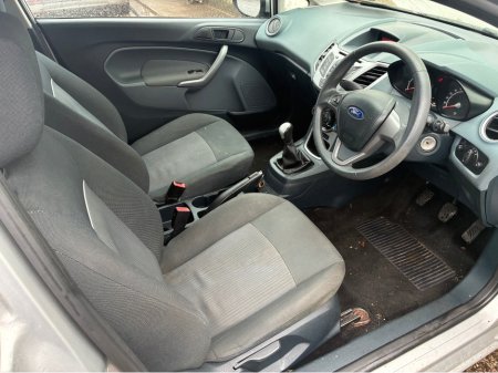 2011 Ford Fiesta 1.25 EDGE 60BHP 3DR ARGENTO €4,950 thumbnail