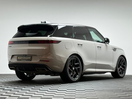 2026 Land Rover Range Rover Sport 261 (2026) RANGE ROVER SPORT EDITION €137,990 thumbnail