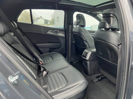 2023 Kia Sportage - thumbnail 9