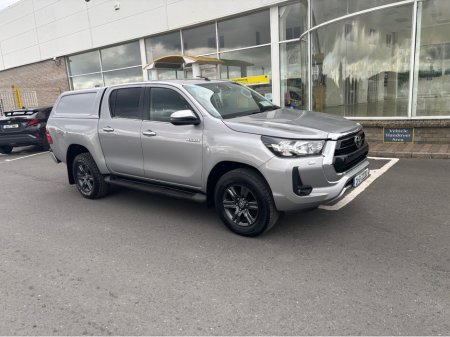 2021 Toyota Hilux 2.4 DOUBLE CAB SR5 4DR €38,500