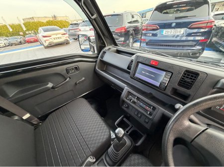 2019 Daihatsu Fourtrak - thumbnail 26