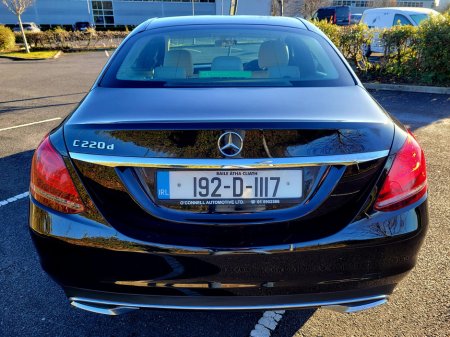 2019 Mercedes-Benz C Class  €19,999 thumbnail
