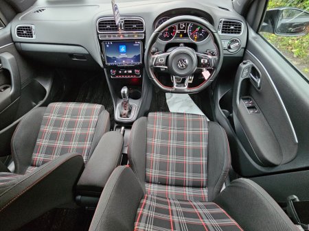 2017 Volkswagen Polo - thumbnail 21