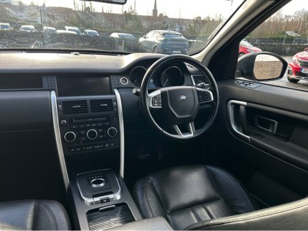 2017 Land Rover Discovery TD4 180 PS HSE BLACK EDITION 2.0 180PS 7SEATS AU €19,950 thumbnail