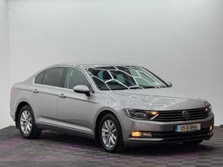 2017 Volkswagen Passat - thumbnail 1
