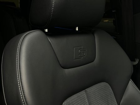 2025 Audi A6 50 TFSI E BLACK ED AVANT PAN ROOF €66,990 thumbnail