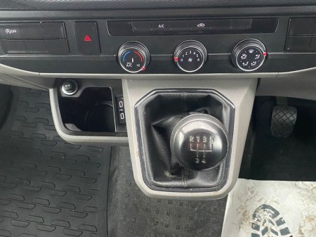 2023 Volkswagen Transporter - thumbnail 24