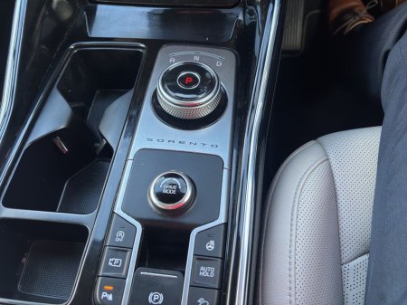2022 Kia Sorento K3 	“The kind of Sorento everyone wants but rarely finds.” €42,888 thumbnail
