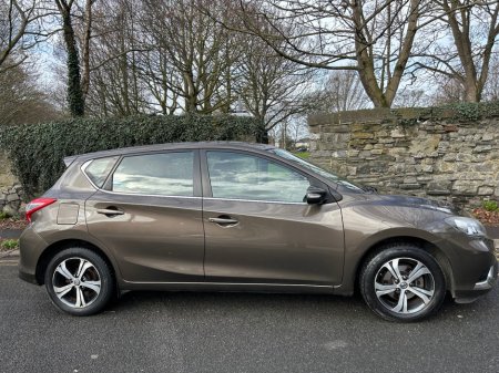 2015 Nissan Pulsar - thumbnail 4