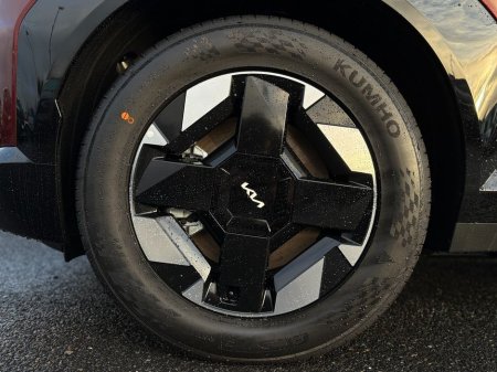 2026 Kia EV5 Earth 2 ( Range 530km ) €49,495 thumbnail