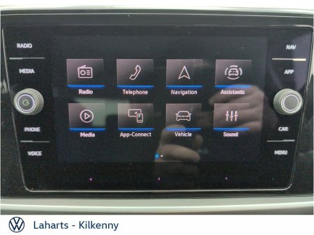 2025 Volkswagen T-Roc EDITION 75 2.0TDI 116HP €38,950 thumbnail