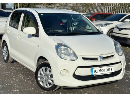 2015 Toyota Passo 1.0 Petrol Automatic with Reverse Camera (0397) €8,495