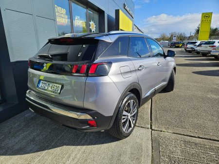 2023 Peugeot 3008 - thumbnail 6