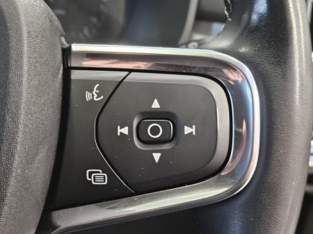 2021 Volvo XC40 PHEV T4 (197hp) Insciption FWD €25,950 thumbnail