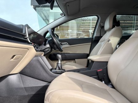 2022 Kia Sportage - thumbnail 2