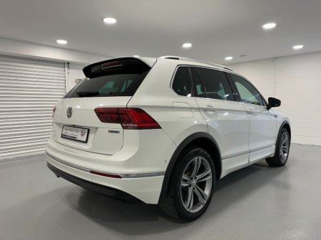 2018 Volkswagen Tiguan - thumbnail 16