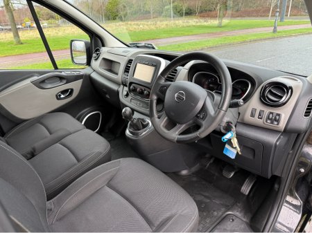 2018 Nissan NV300 LWB 125 SV 4DR €9,960 thumbnail