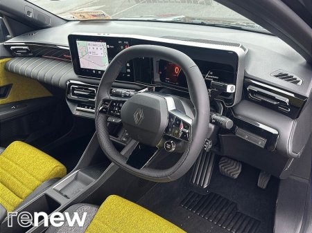 2026 Renault 5 Iconic 52kWh 150hp 0% Fiannce available €34,745