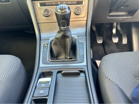 2013 Volkswagen Golf 1.6 TDI SE BLUEMOTION 105PS 5DR €6,300 thumbnail