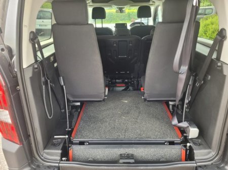 2023 Peugeot Rifter - thumbnail 15