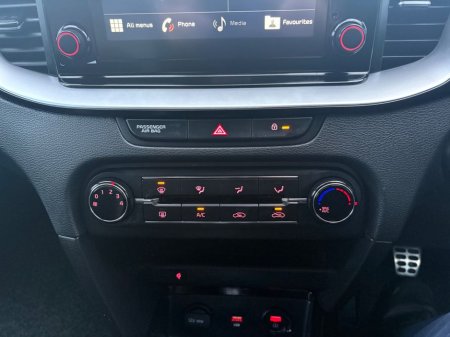 2021 Kia Ceed 1.0 GT Line MY20 5DR, *WARRANTY TILL 2028* Heated Steering Wheel, Touch Screen Infotainment System, Lane Departure Warning, €21,900 thumbnail