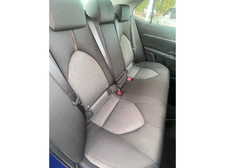 2017 Toyota Camry - thumbnail 11