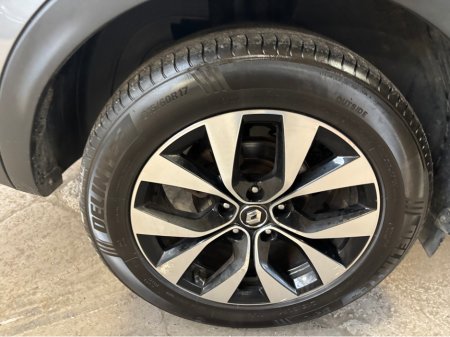 2022 Renault Arkana E-TECH ICONIC HYBRID 14 145 AUTO €19,999 thumbnail